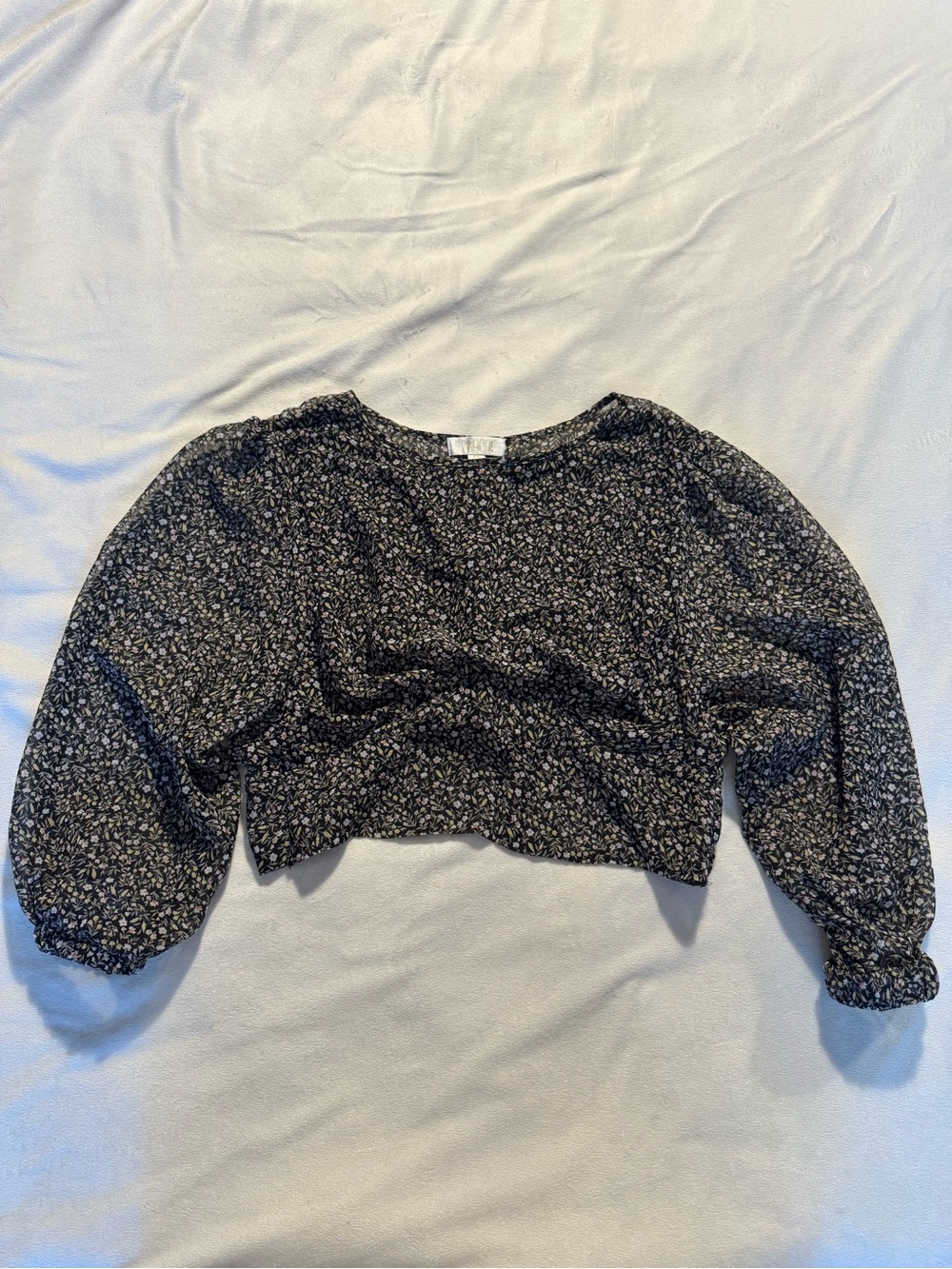 Bkk Chance Women's Black Floral Puff-Sleeve Crop Top size M